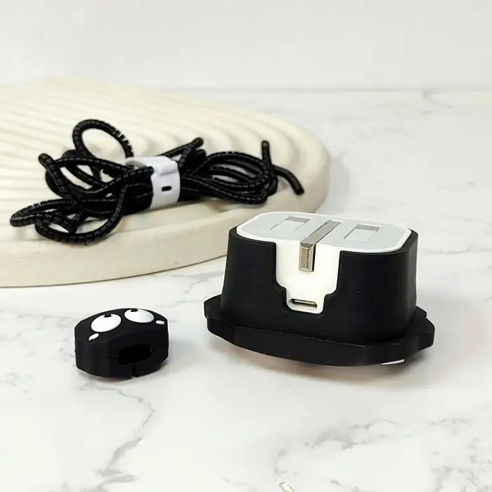 پک محافظ شارژر سیلیکونی 20W طرح هپل