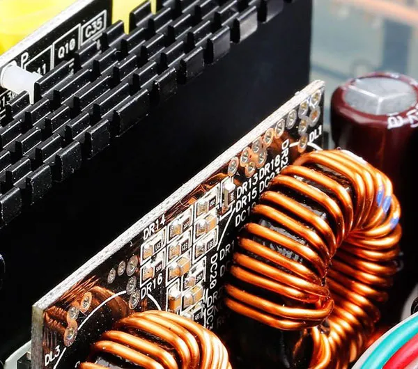منبع تغذیه کامپیوتر گرین مدل GP750B-OCPT