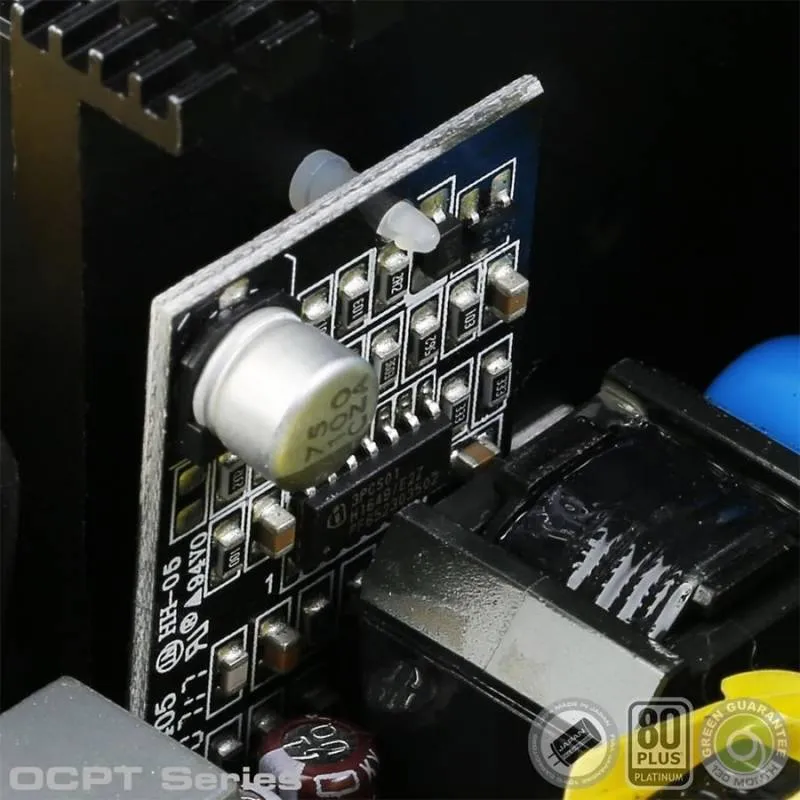 منبع تغذیه کامپیوتر گرین مدل GP850B-OCPT دست دوم