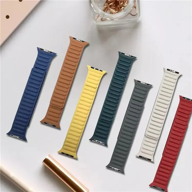بند ساعت هوشمند گرین لاین مدل Leather Link مناسب برای اپل واچ 42/44/45 میلی متری